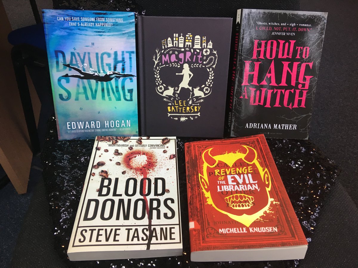 WalkerBooksYA's tweet photo. Halloween competition time! 🎃 If you'd like to win this bundle of excellent reads, RT and follow. UK and Ireland only, ends midday 31/10. https://t.co/8J5fZXr2Io