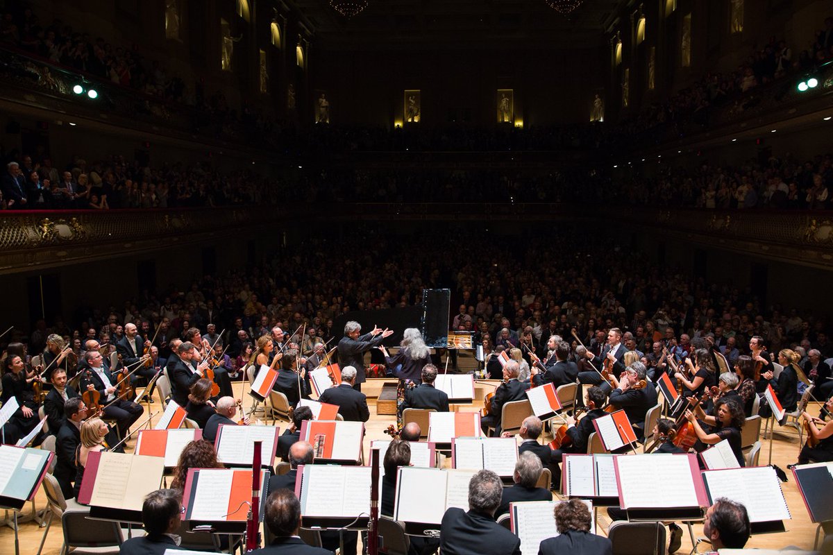 santa_cecilia's tweet photo. #santaceciliatour Orchestra di @santa_cecilia, Antonio Pappano e Martha Argerich alla #SymphonyHall di #Boston Tour Sponsor @EnelGroupIT https://t.co/Y3HF8I8Laf