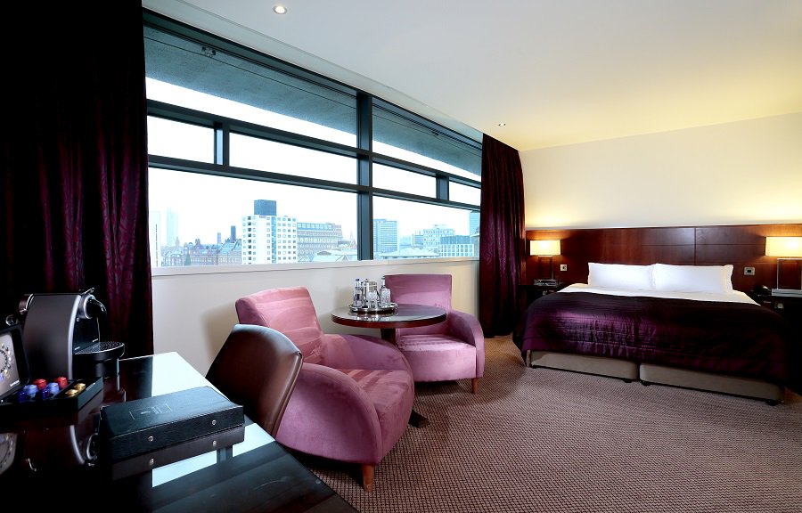 LymmHotel's tweet photo. Visiting the #Manchester Christmas markets? Special offer at our sister hotel @MacManchester ! https://t.co/qn6Zh2Ahe0 https://t.co/Sst1hOx378