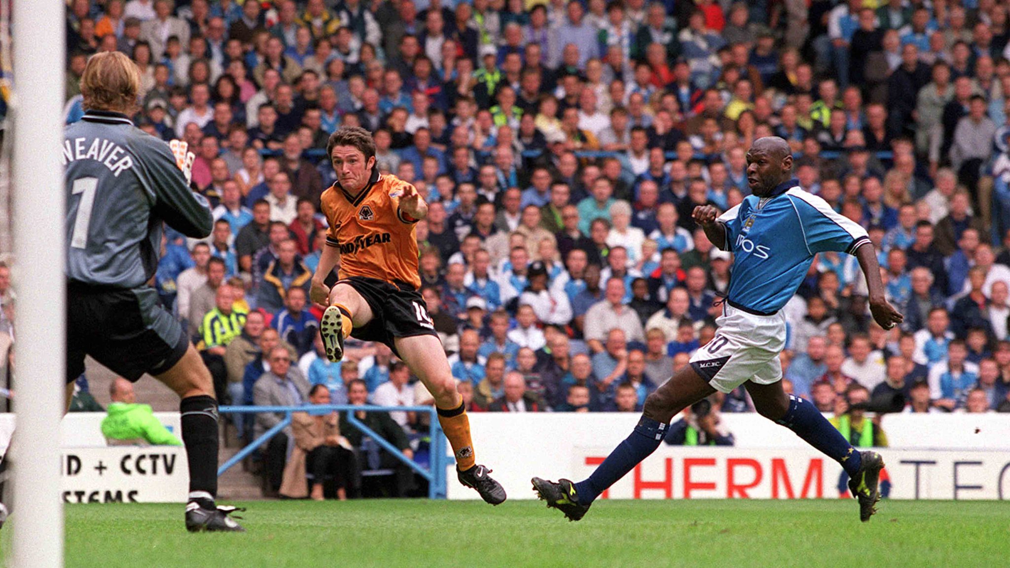 A very happy birthday to former Wolves striker Robbie Keane. Have a great day.   