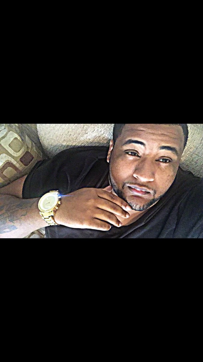 pluggodmelo's tweet photo. Fat boy #BigGuyTwitter #fatboy #bon #bigolnigga 💸 https://t.co/F6ev7B4M1C