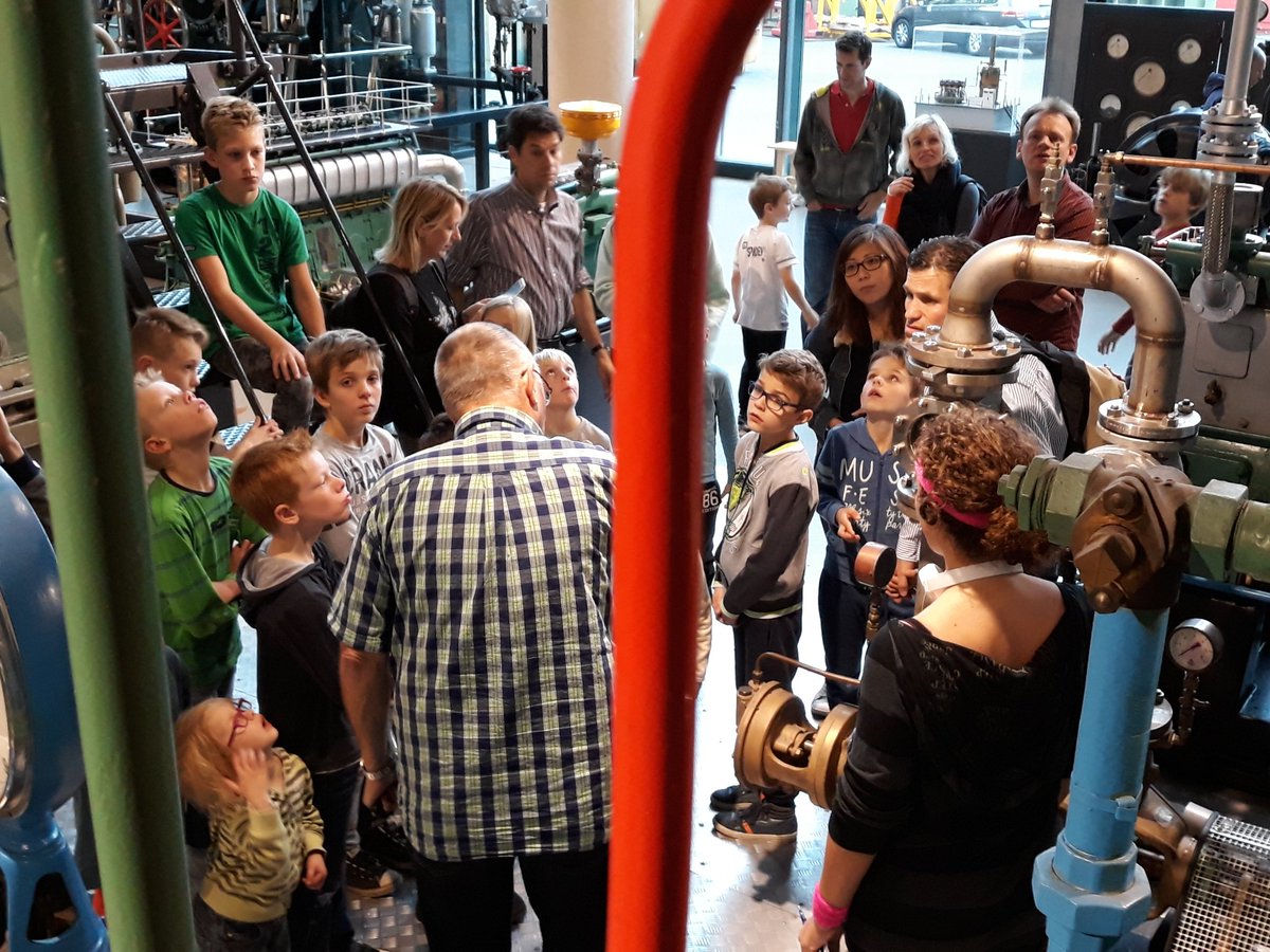 De #breingym komt goed op gang. Er zijn veel vragen over de machines <a href="/wetenschapswijs/">Wetenschapswijsheid</a> <a href="/sciencemuseums/">VSC</a>