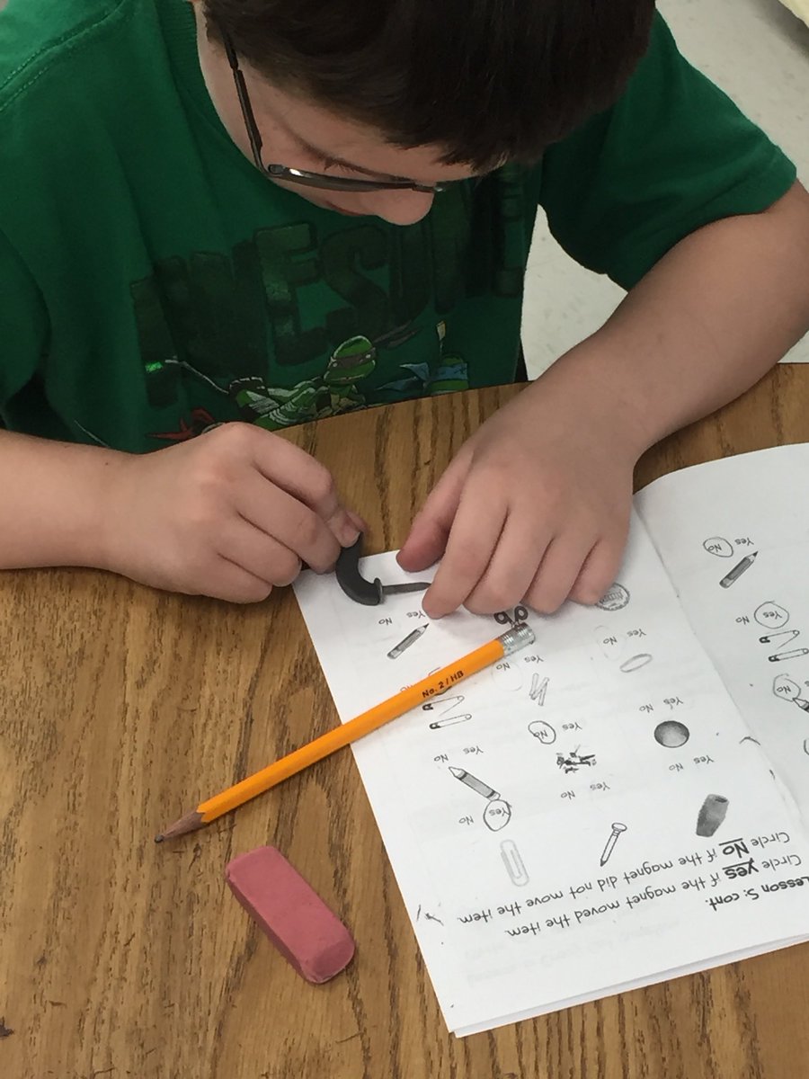 First graders learning about #magnets. <a href="/WesternUnionES/">Western Union Elementary School</a> #Bethebest #science #firstgrade #explore