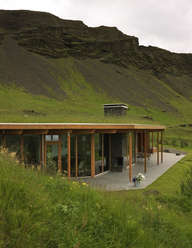# #An #Earthship #I #So #Want #Architecture #interiordesign
Please RT: ainteriordesign.com/home-decor/i-s…