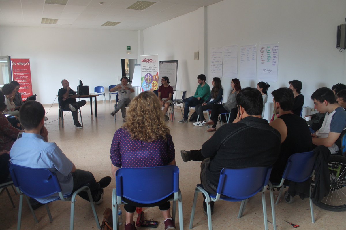 Atipics_es's tweet photo. @Atipics_cat Trobada8 #lideratge #creativitat #resistències #desenvolupament #possibilitats #experiènces #emprenedors #inspiració #seguiment https://t.co/7D6ACBVcLz