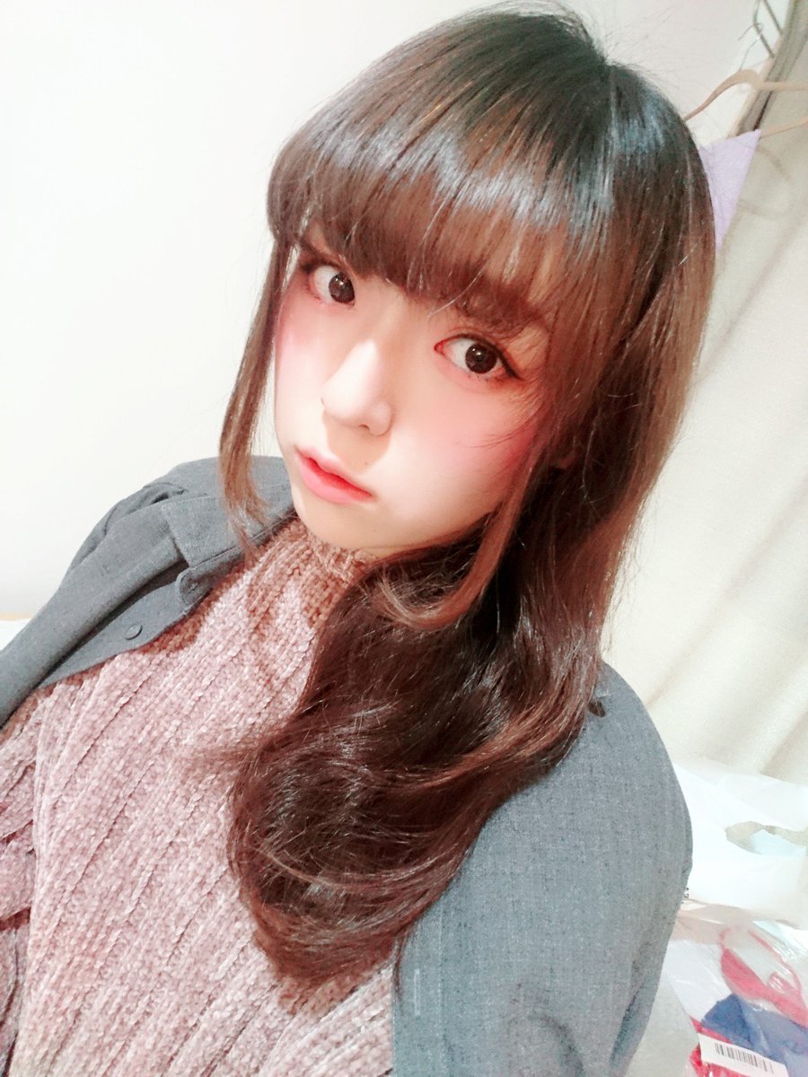 もな 6 28 5か月ぶりの美容院いってきたー いつもほんとにやばくならないと行かない 髪の毛をめっちゃ切りました 汚いプリンだったので染めました ねぇねぇかわいい もな 6 28 5か月ぶりの美容院いってきたー いつもほんとにやばくならないと行かない 髪の毛をめっちゃ切りました 汚いプリンだったので染めました ねぇねぇかわいい