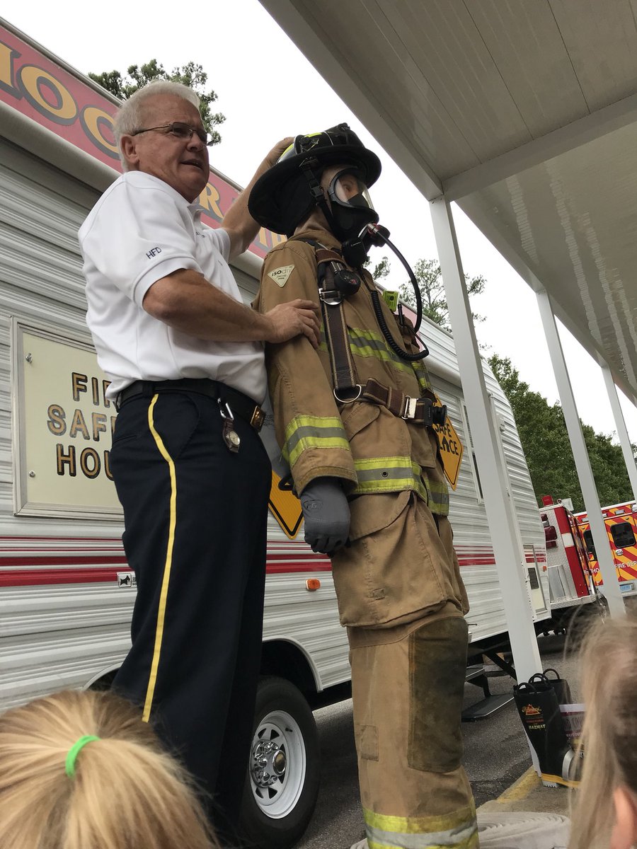 Ana Eagerton tweet media