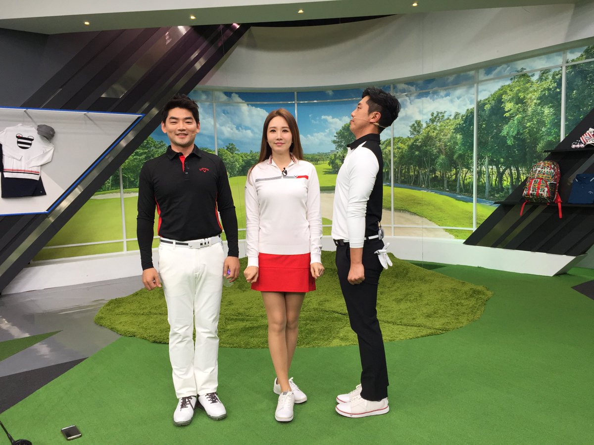 잠시 후 9시 30분! 
장재식 프로가 
<그래 결심했어! 한 클럽 더 잡아? 말아? 숏게임>을 공개하고
이 현 프로가 <래깅을 쓰려면 몸으로 쓰세요>를 알려드립니다.