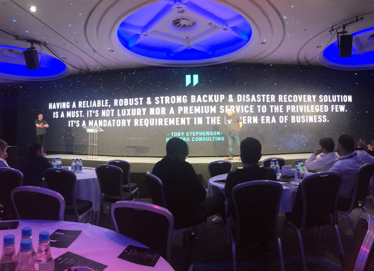 Chris_SOLS_UK's tweet photo. Preach it Toby! #DattoCon17 https://t.co/JI29uXVN72