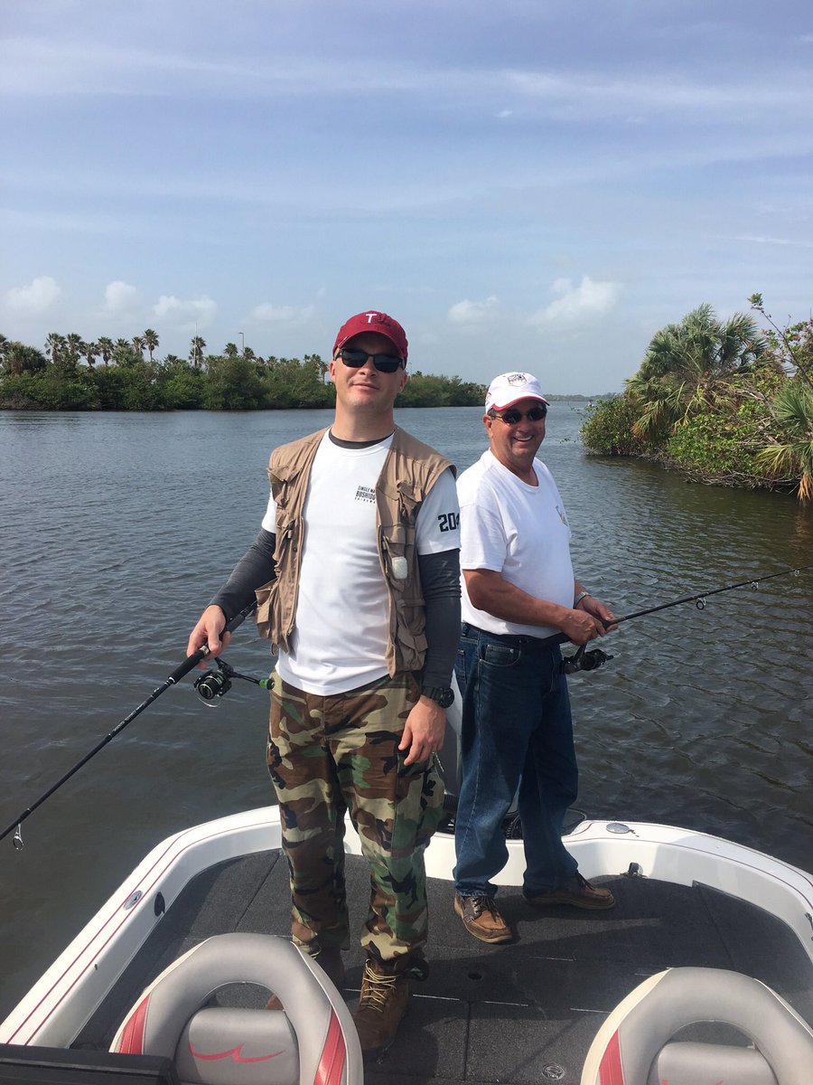 danbrownhff's tweet photo. Another fishing trip with a vet! Great stories, great time and we even got some fish in the boat! https://t.co/2gORZMcOQA