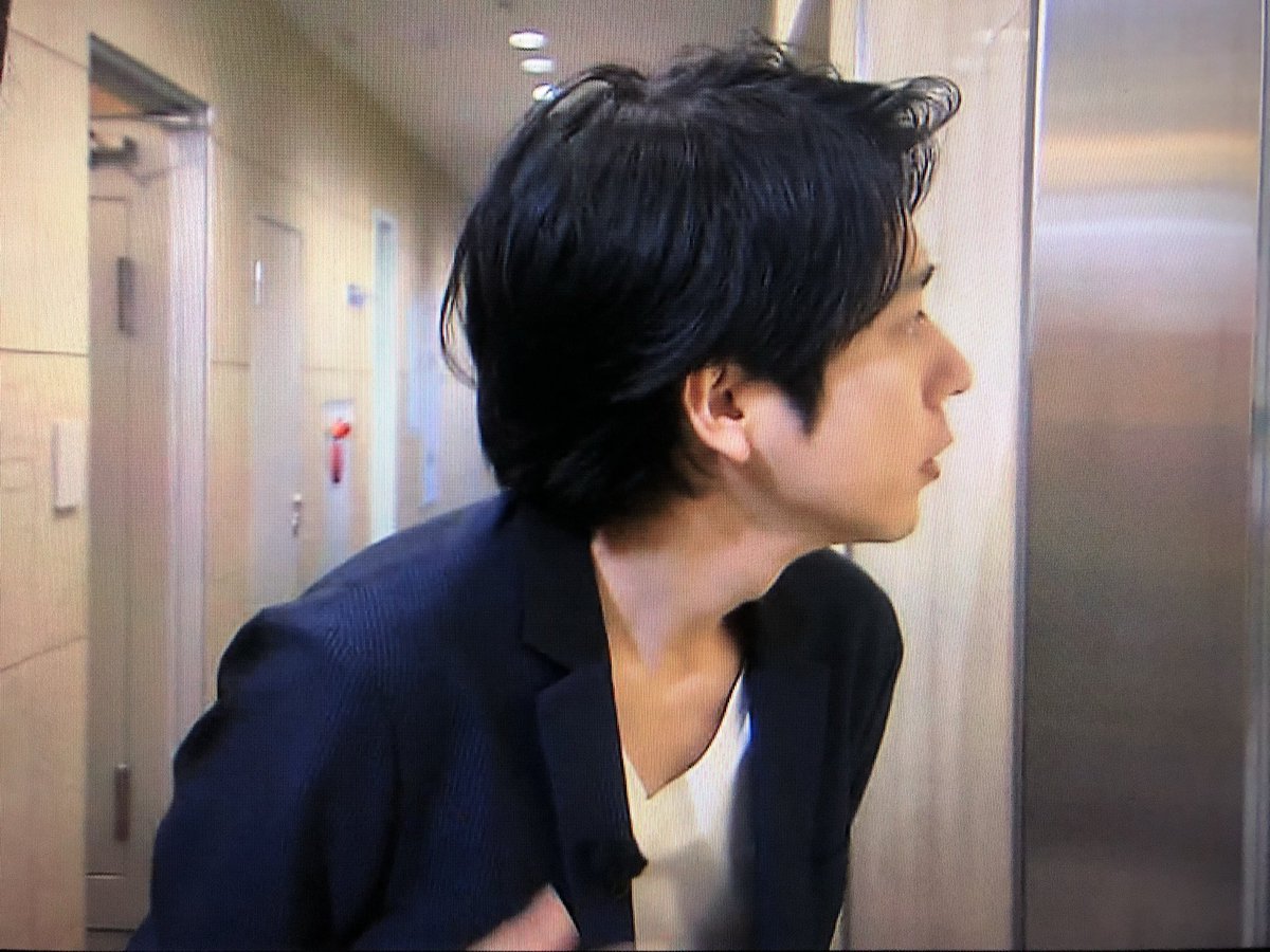 のら No Twitter 聞きトリ 二宮和也 羽鳥慎一 このスタイル めちゃくちゃドツボ 横顔綺麗 Vネックにジャケットとかヤバイ以外にないわ ノi