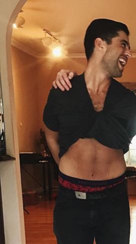 httpsmithys's tweet photo. couples costume idea https://t.co/ibnbTucT2b