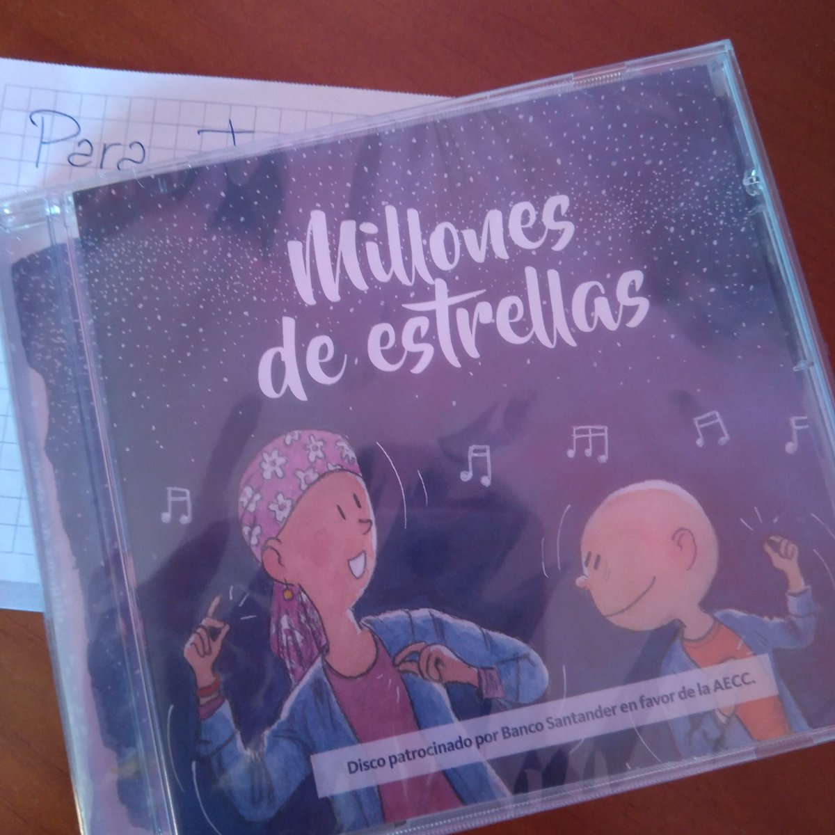 TheAngels110's tweet photo. Llegar a casa y encontrarme esta sorpresaza @Marietadpf @patrisanchez22 @LALosAngeles_ muchisimas gracias lo voy a disfrutar mucho 😘😘 https://t.co/KIxmUib7QD