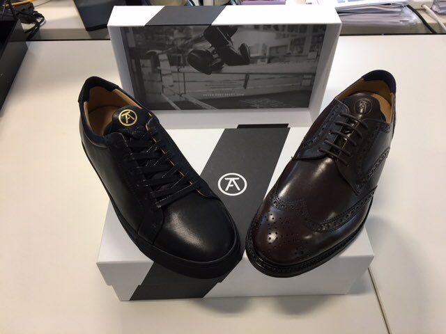 SEVENFEETAPART's tweet photo. Check out our #Original172 sneakers and #Pioneer396 brogues as photographed by @SB_EMPIRIC #mensstyle https://t.co/BtFHqjt3iQ