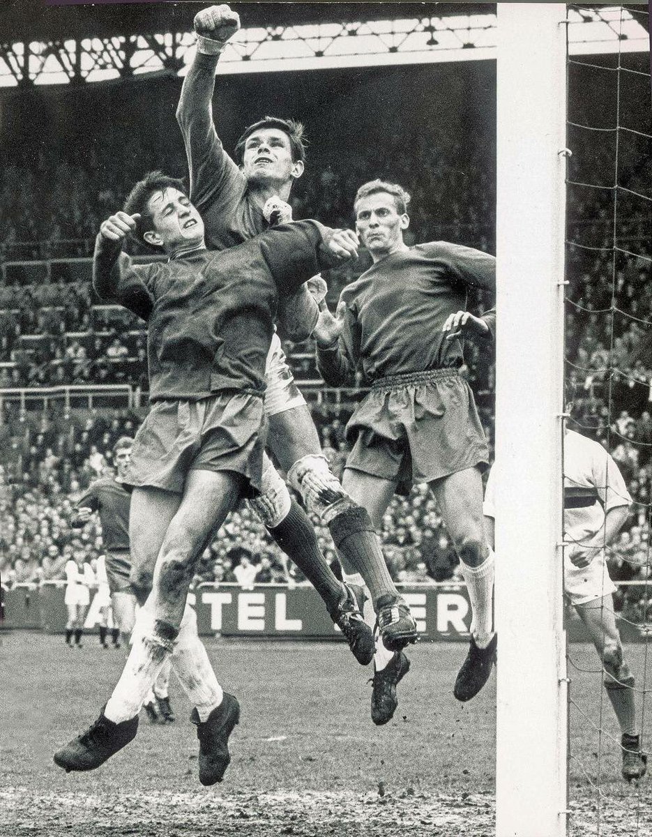OldFootball11's tweet photo. #OnThisDay in 1965 #Cruyff scored twice during the #AmsterdamDerby #DWS v #Ajax

#JohanCruyff goalkeeper #JanJongbloed and #KlaasNuninga https://t.co/pP9oEQAVMD