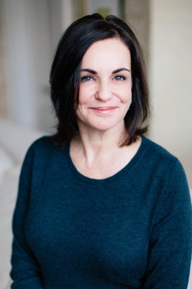 PrixdeLausanne's tweet photo. Among the panel 2018 for the video selection: #LeticiaMueller former Prcpl Dancer & Guest Artist @BBAinc, #ShellyPower CEO & Dir Art of #PdL https://t.co/g3JuecOIz8