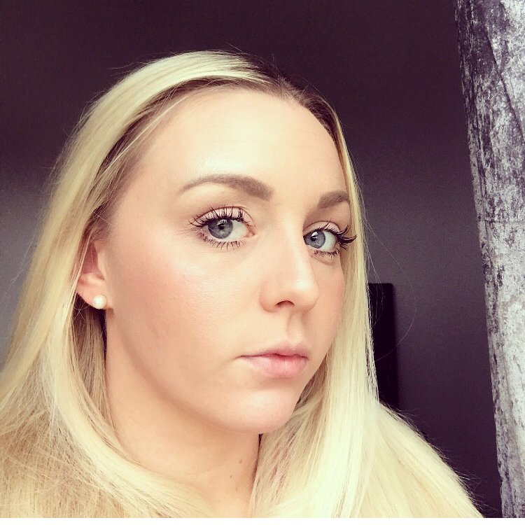 MyChairCovers's tweet photo. Loving my new Mascara thanks to Influenster 🖤✨ #MJBxJohnLewis @MarcBeauty @InfluensterUK #velvetnoir #complimentary #contest https://t.co/do0q03eLOp