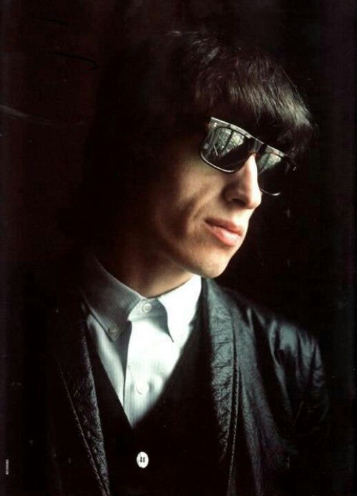 Happy birthday to the one and only Bill Wyman.

Photo credit: Terry O Neill 