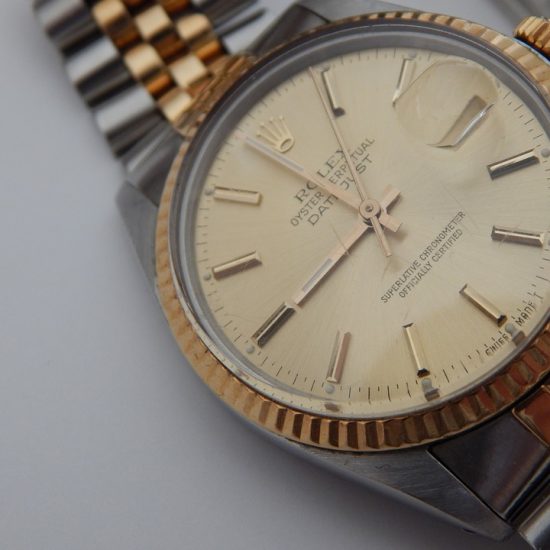 RandHInsurance's tweet photo. #TuesdayTip from #RandH - Have expensive watches/Jewellery? Brexit means you may need a re-evaluation on these. https://t.co/rlBZhIfZXw https://t.co/m2OyiNKi2t