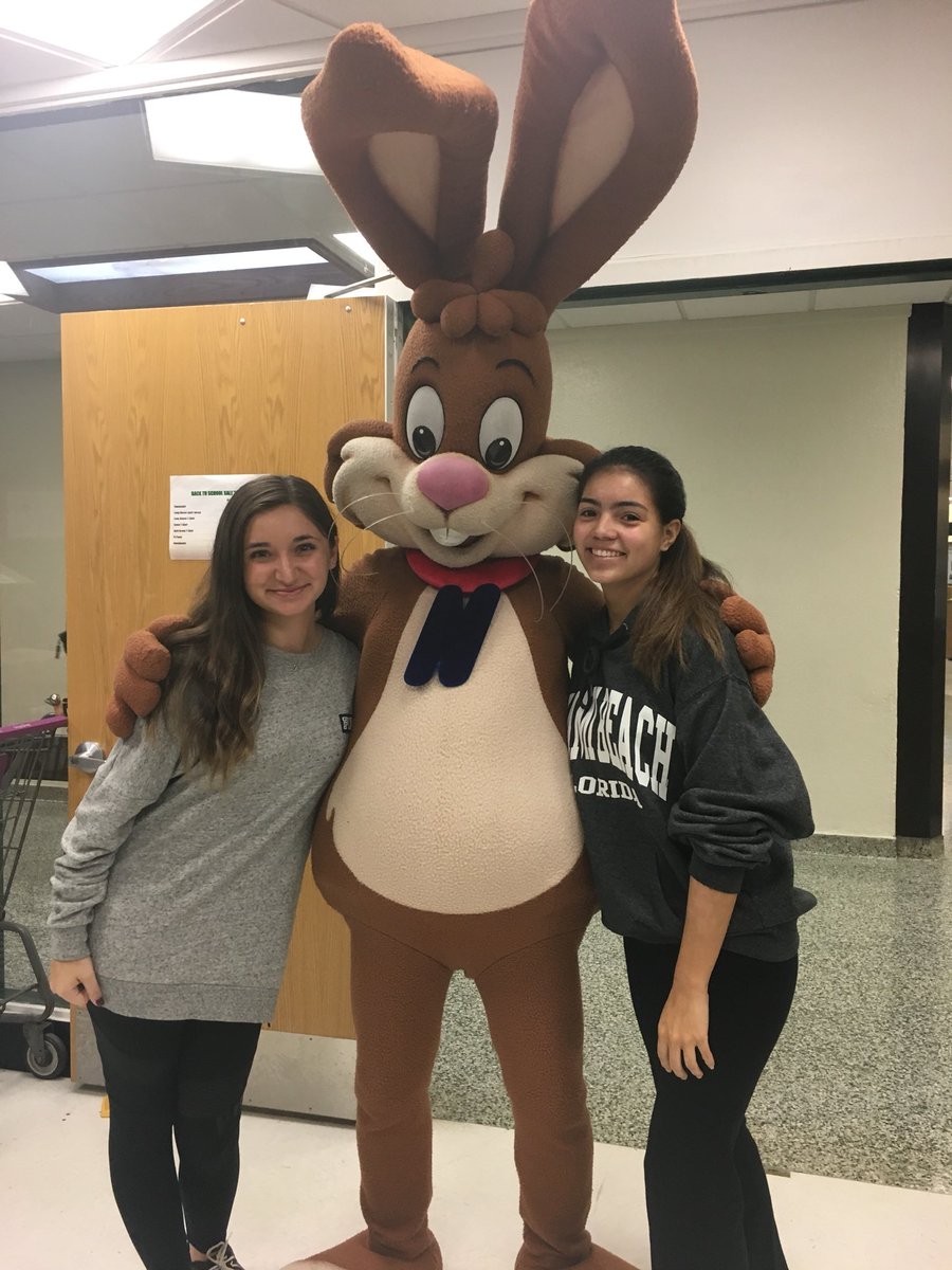 GW_dalers15's tweet photo. Come down to the G&amp;W shop this morning for a buy on get one offer on nesquik.  #nesquik #retailmarketing https://t.co/KPg6qLOnrV
