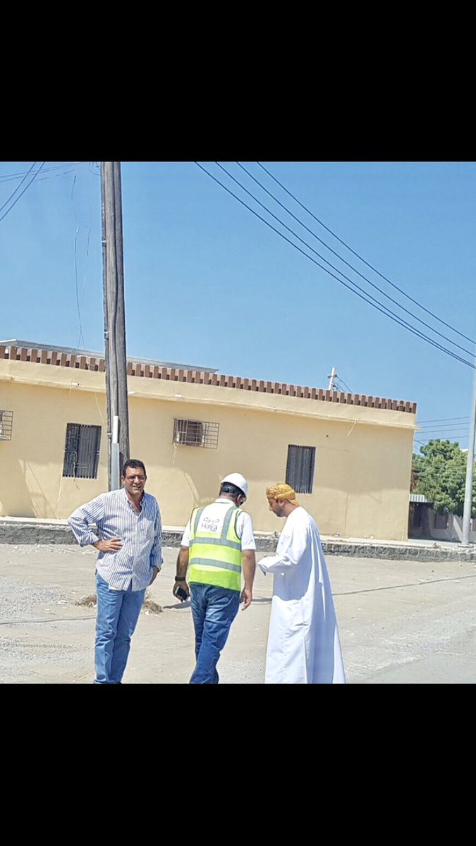 abdullahaljuma's tweet photo. شركة حيا تبدأ بحصر الأضرار في الطرق الداخلية بالولاية جراء مشروع الصرف الصحي لطرح مناقصة قريباً. https://t.co/zTmcj8xRKn