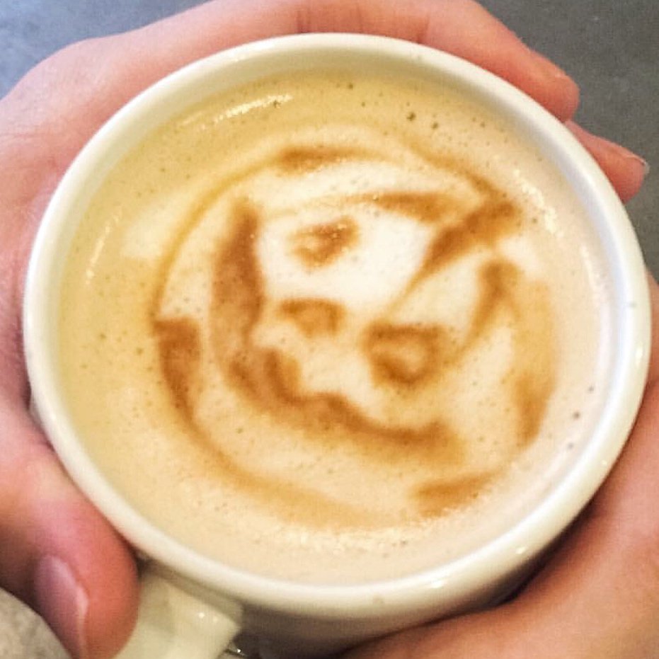 cakeandloaf's tweet photo. SpppppOOOooooooky Lattes coming your way this Hallow’s Eve #hamont https://t.co/PwK8PntUDr