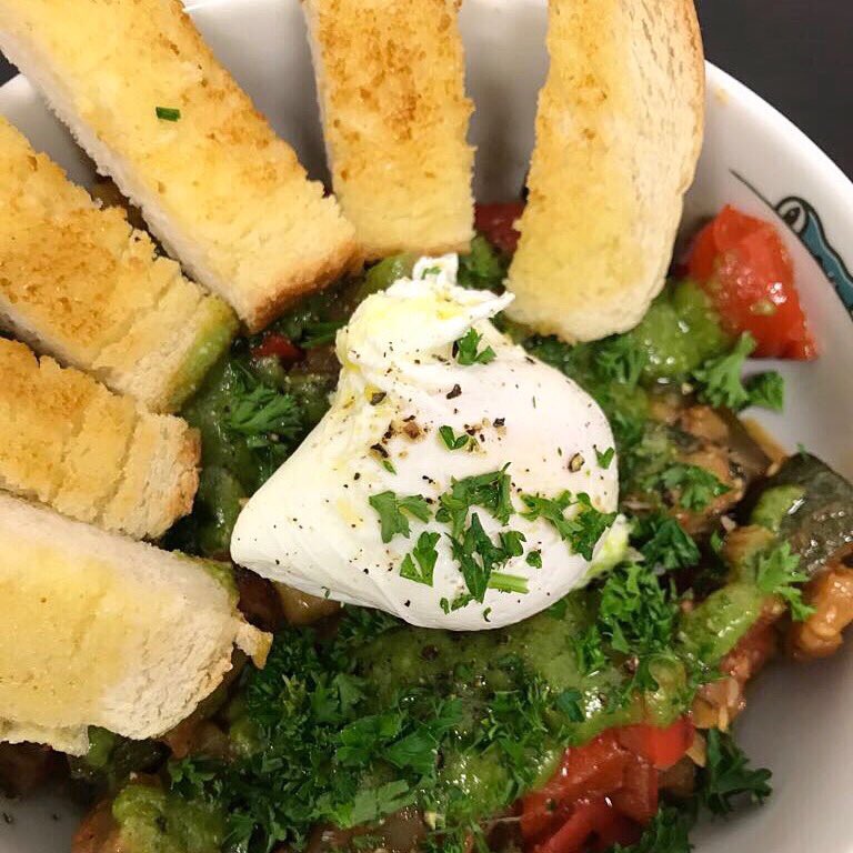 Nicoise Ratatouille with Poached Egg and Green Pesto 🐸 #thesecretfrogcoffeeco