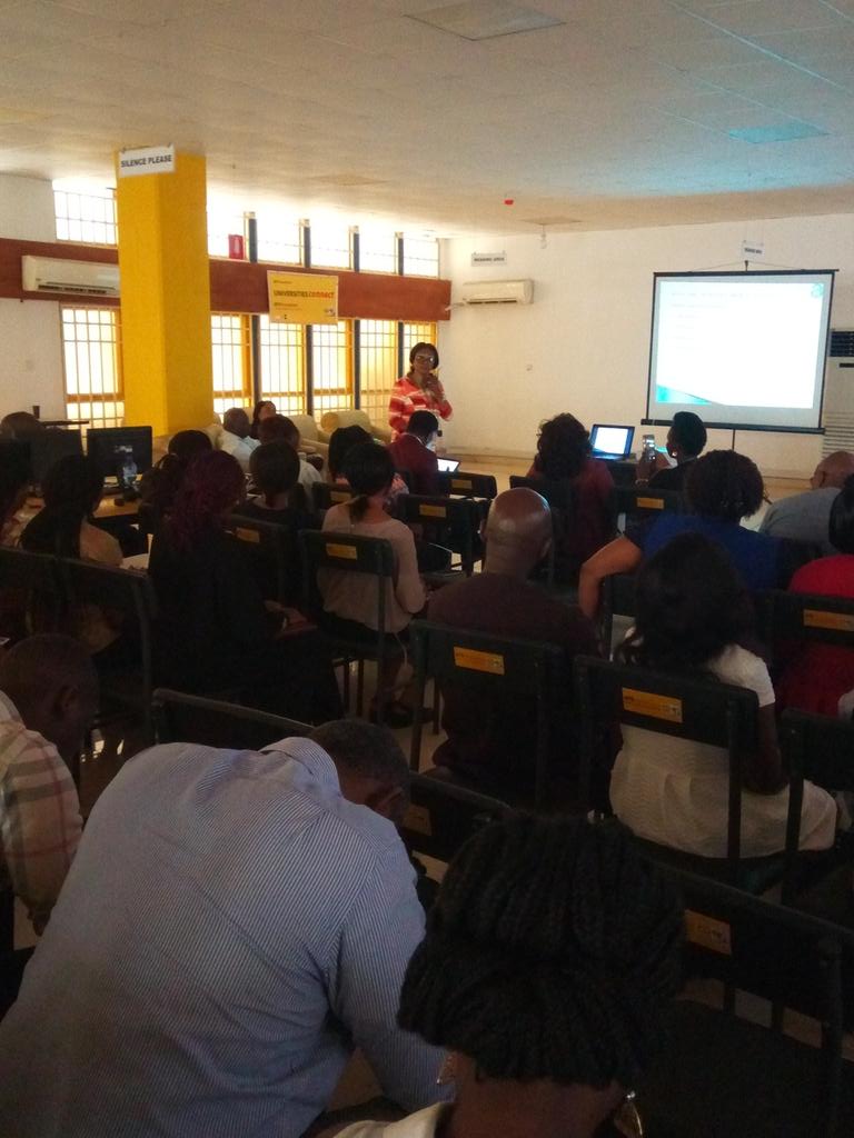 GraceOnyebuchi's tweet photo. What Open educational resources is all about Dr Ekere #OAWeekUNN @OpenAccessNG @openaccess #INASP @emeka_ubaka @openaccessunn @open_con https://t.co/0ucTRUfOeE