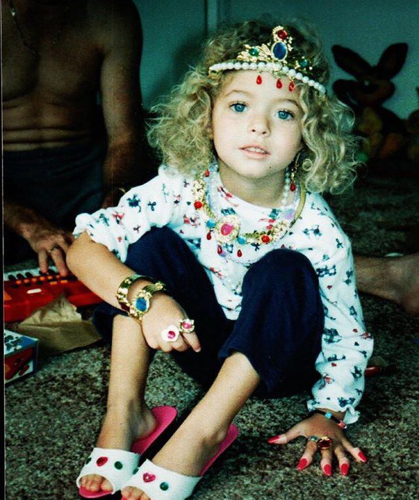AlisonQueen2's tweet photo. Princesa des de sempre mores https://t.co/kA7Hf17atJ