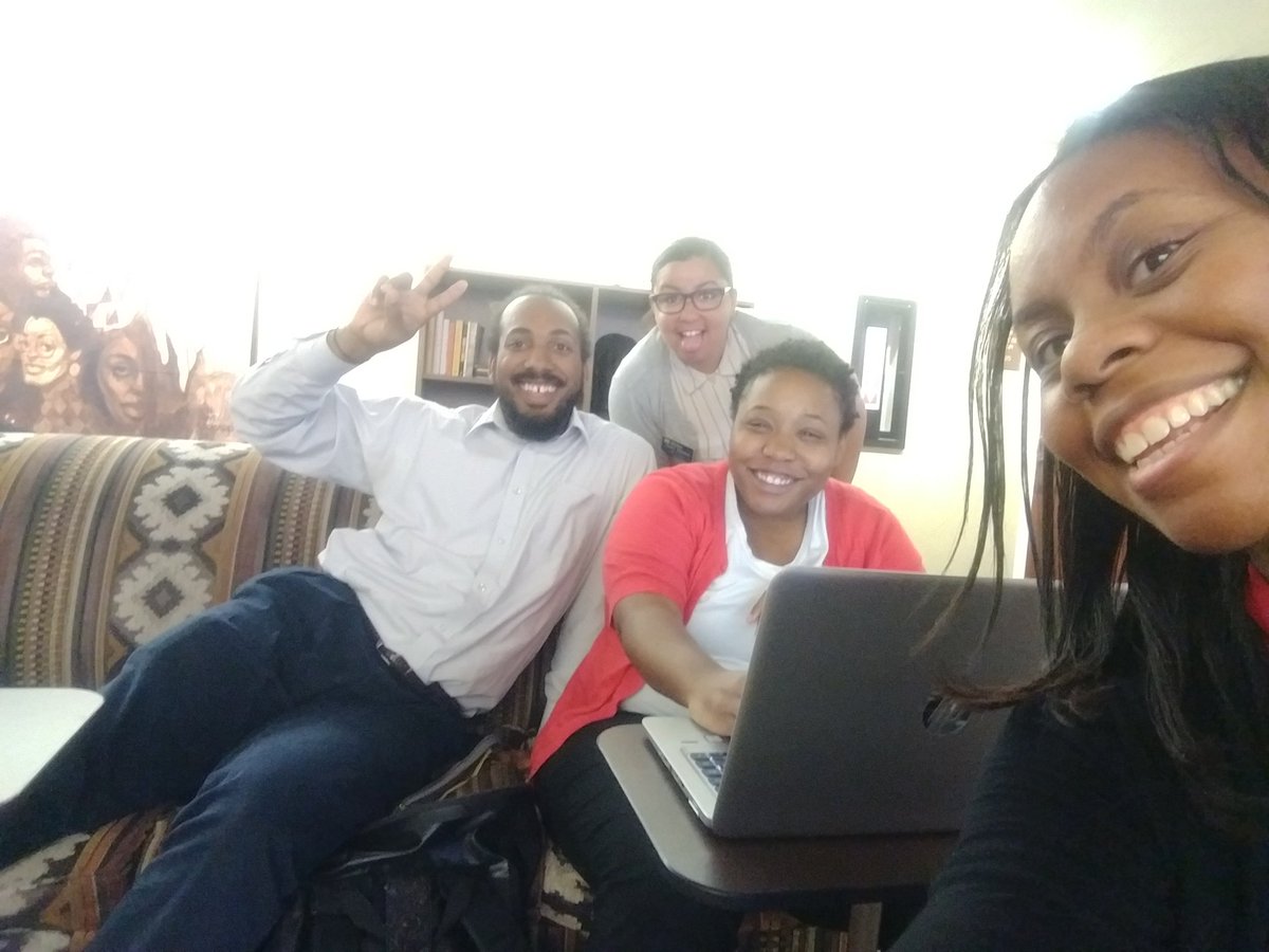 jasminepclay's tweet image. Watching my mentee @krgibson89 and @justkaress present for #csam17 with my #squad