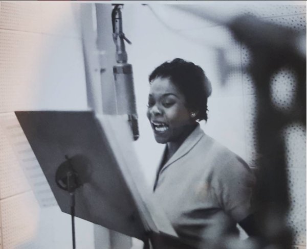 Time_Mainstream's tweet photo. We love Dinah Washington! Her beautiful salty voice mixed with painful stories of heartbreak were controversial in that era.#iconic #Jazz https://t.co/aQLuOZMbyY