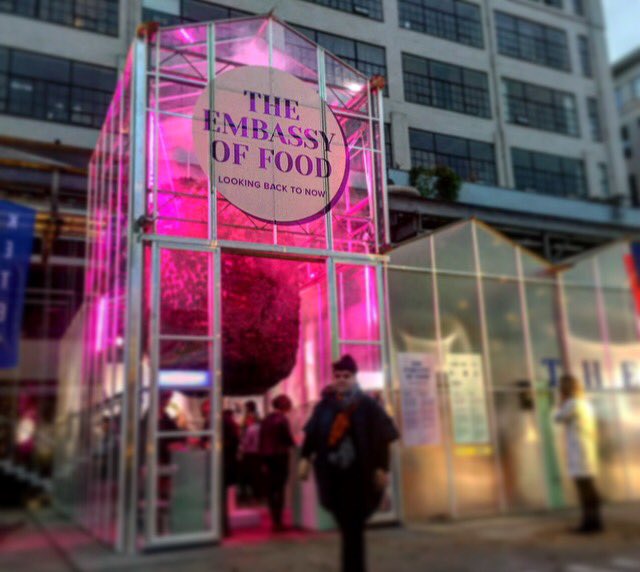 ContronicsNL's tweet photo. Another good day at the #EmbassyofFood! See you tomorrow #foodheroes #ddw17 #agrimeetsdesign #nowaste #foodwaste #fresh @Food_Heroes_nwe https://t.co/dNw0EEqC4l
