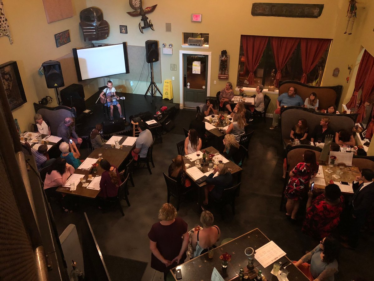 helen_anne's tweet photo. Lovely fundraiser last night for #Tampa’s Lee Elementary. Thank you @FodderAndShine @AniseGlobal @rooster_thetill @cena_tampa!!! https://t.co/EPOb2mIDIl