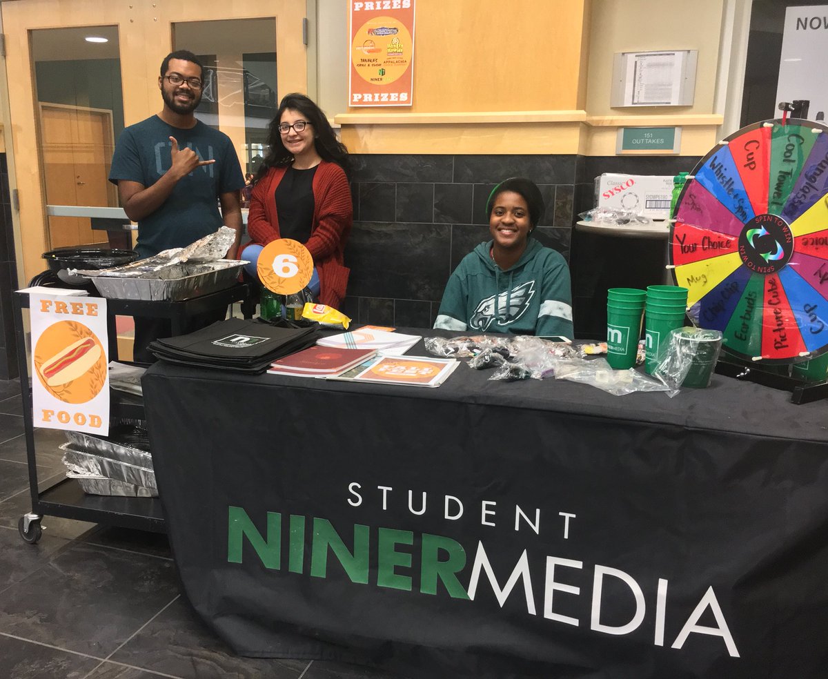 CLTStudentUnion's tweet photo. Fall Fest Expo is happening right now in the Union! Food + games + prizes! #uncc #unccunion https://t.co/qzAFEFGFXJ