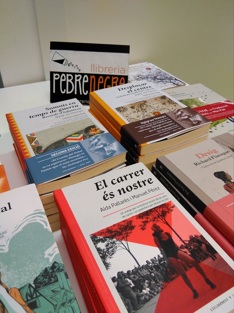 ncarcamob's tweet photo. A "Petites editorials, grans projectes", acte impulsat per la Biblioteca del Clot i @PebreNegre_llib. Avui, @Raig_Verd! 😊📚 @BibliotequesBCN https://t.co/51PNeZW7fq