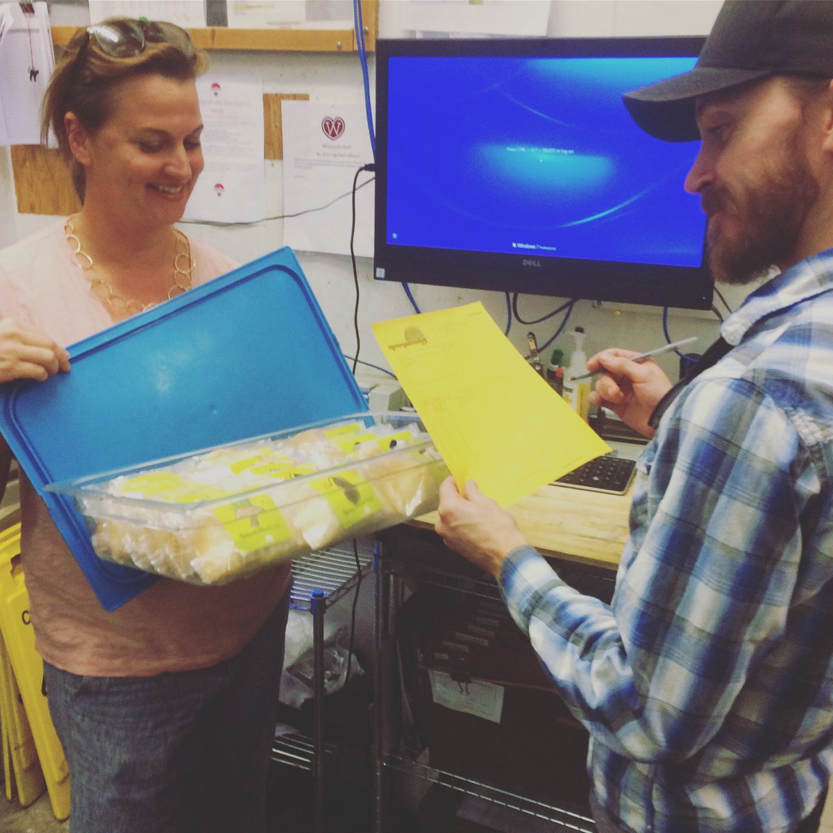 wheatsville's tweet image. We love our locals! @Mmmpanada owner Kristen dropping off a fresh batch of YUM! #locallymade #austinfood #mmmpanadas #foodieatx #atxfoodie