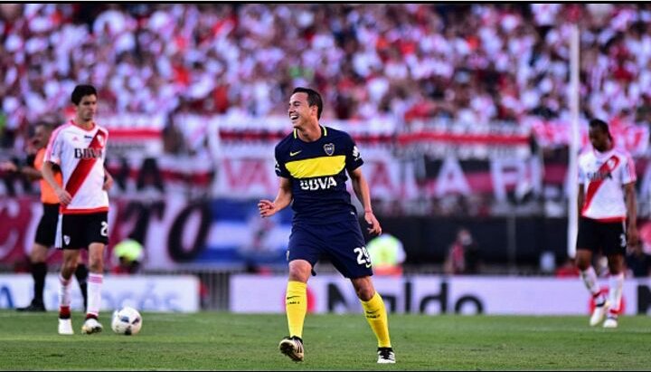 MaariMoreno2's tweet photo. Leo Jara: " Si le hago un gol a riber, creo que me expulsan" https://t.co/oRLTohd7sB