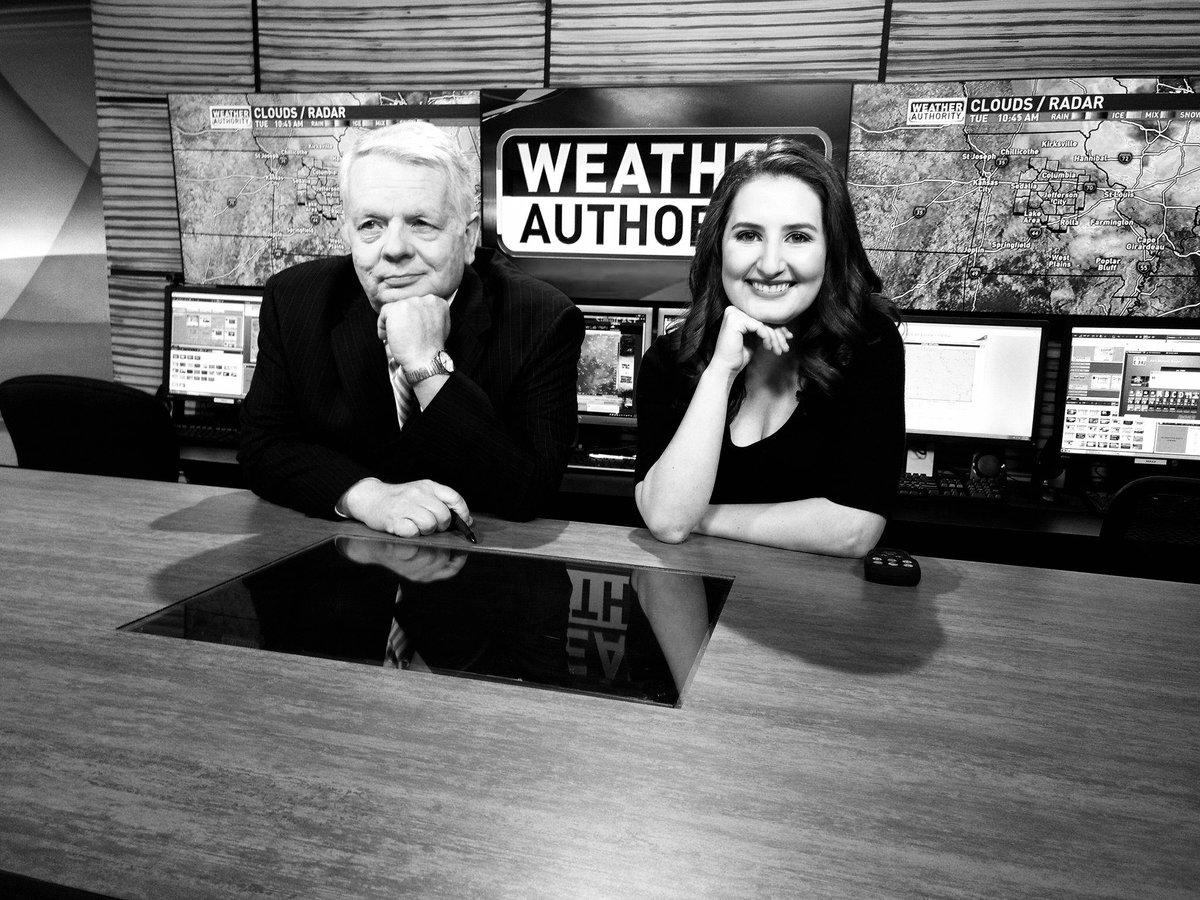 ElyseSmithWX's tweet photo. Catch us at Noon Mondays-Wednesdays๐ฐโ @KRCG13 #midmowx #midmonews https://t.co/PsORIxrkXi
