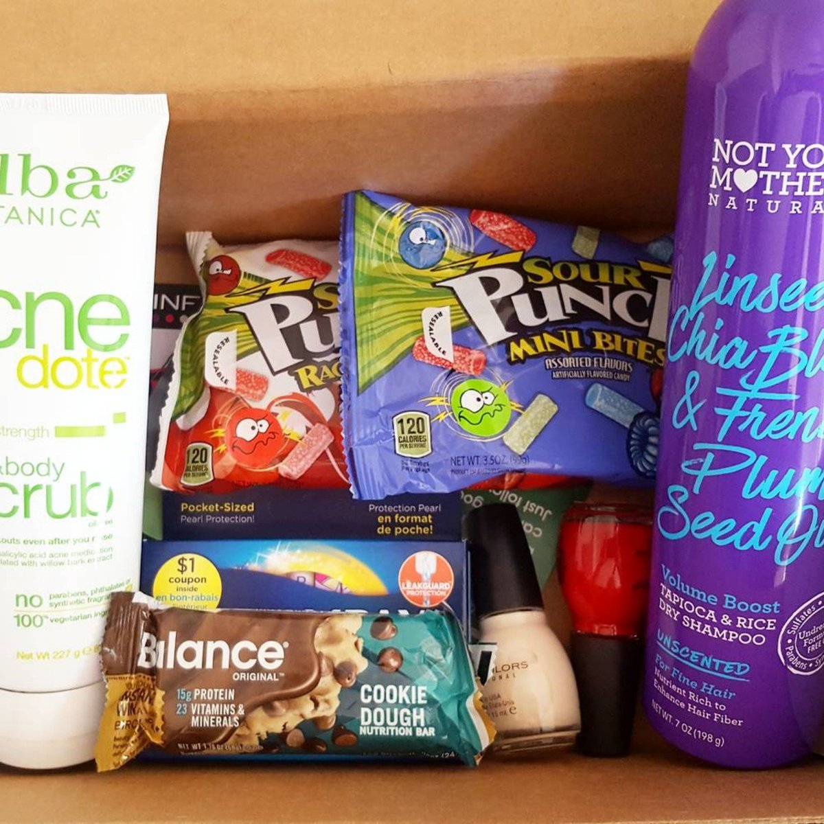 Alvey_B's tweet photo. #DormLifeVoxBox #Complimentary @Influenster https://t.co/xOvxFkb9NE