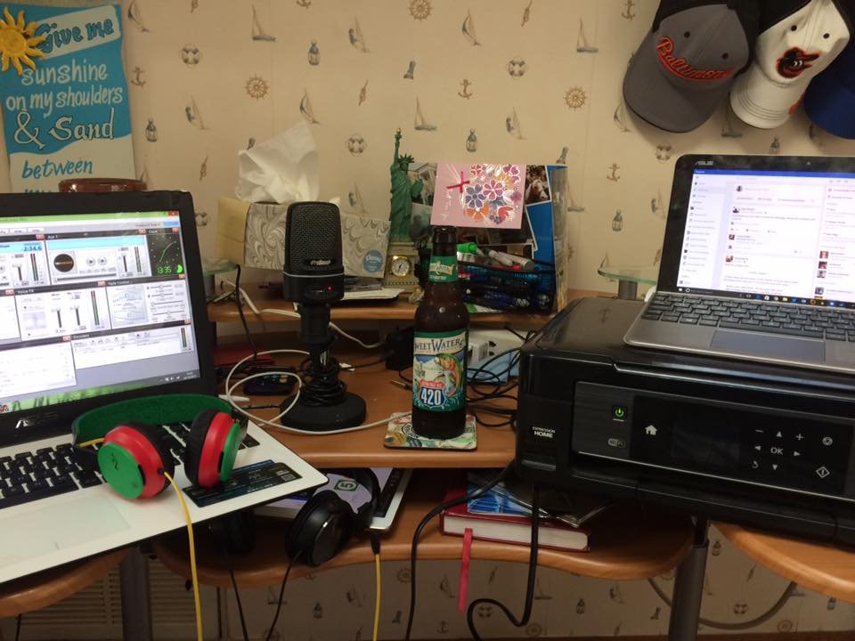 paulforrest's tweet image. All set up and ready to go. Join me at the top of the hour @absolutesoulrad absolutesoulradio.co.uk #EverythingsTuesday #DJPauly #Tunein