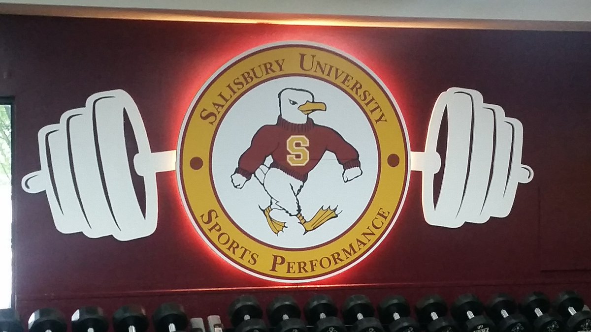 SU_Strength's tweet photo. The new logo is up on the wall.  A fresh coat of paint and a slight remodel has really transformed this room! https://t.co/iOK3NWeATd