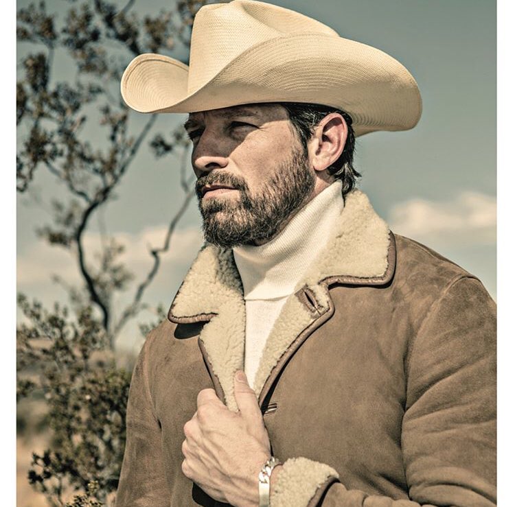 This a new look, <a href="/HaleTheSass/">Peter Meechum Hale</a>?