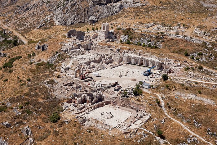 Arelabor's tweet photo. @MuseeAquitaine @icronosafifa1 Cap sur #Sagalassos, cité d'Asie mineure ensevelie sous un tremblement de terre #icronos #derniersromains @MuseeAquitaine @icronosafifa1 🎥 https://t.co/YST52wlJqT