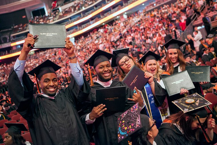 CharlesDelval10's tweet photo. #TXC17 #YOO17 #WeAreWillPower Graduation C/O 2018 is on its way ! WPU has everything you need to graduate ! Also the Will Power to finish! https://t.co/Lg0TKFdTDS