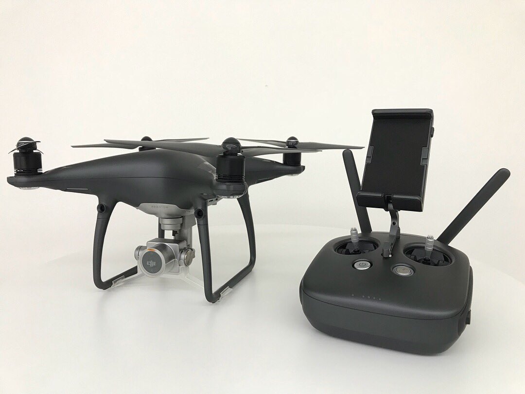 BigBangLC's tweet photo. Phantom 4pro Obsidian

ホワイト色とは一味違うマットグレーめっちゃカッコいい！🤗 場所: 深空株式会社https://t.co/gP75Zbfre2 https://t.co/nNtHG2F9lM