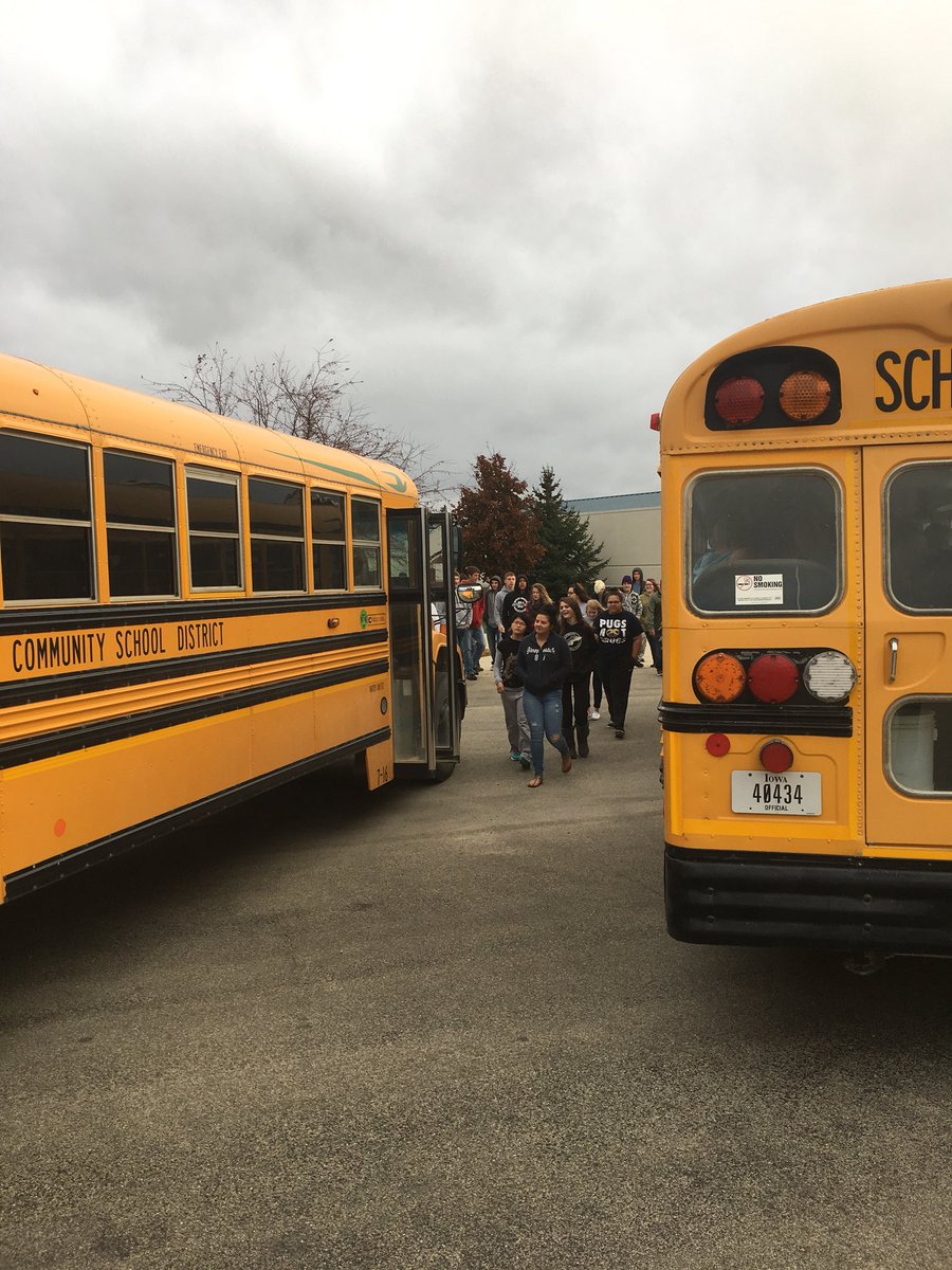 MrHiemstra's tweet photo. Safety first. Bus evacuations on a brisk and cool fall day. @TedIhns @Crestwood_HS #feelscold #IowaHS #Safekids #2020howardwinn https://t.co/FyRPP7vCnc