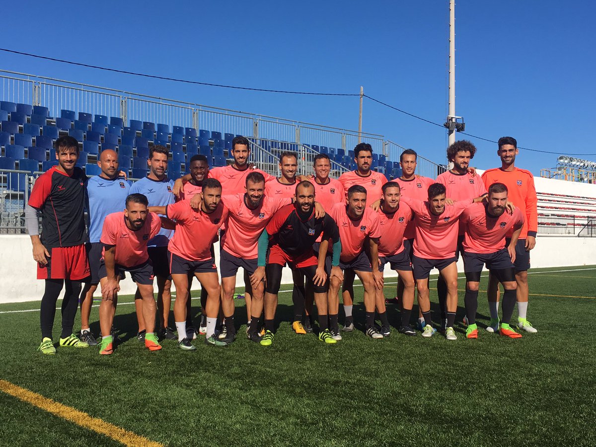 Baidelux's tweet photo. Gairebé 1 any entre aquestes fotos!El @sdformentera que escriu una línia més a la #CopaDelRey 1er va ser el @SevillaFC demà @AthleticClub https://t.co/ebT8ON5WnX