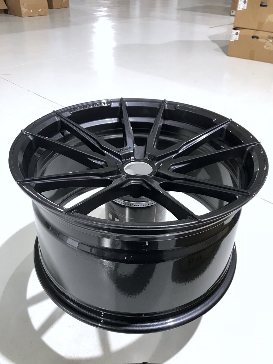 LomaMy_'s tweet photo. #LOMA #FlowForming #Alufelgen sind in aufwändiger #Handarbeit hergestellt. Join the LOMA® #Revolution 🤙
https://t.co/IPrKvXYh5J https://t.co/ugXvpNKCEv