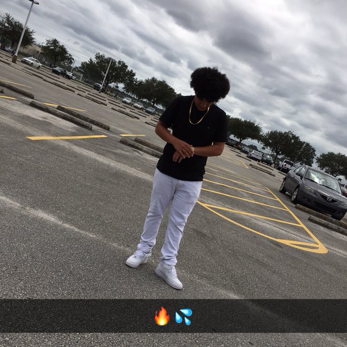 Watch Eric Perdomo's leaked NSFW photo on TwXstars