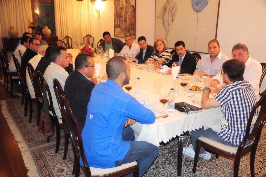 rafaellacava10's tweet photo. Me reuní con los alcaldes Carabobeños para articular el trabajo conjunto para sacar al estado adelante todos empujando hacia el mismo sitio https://t.co/BcI4drty2t